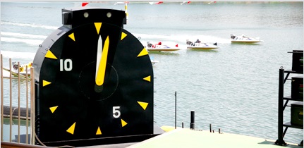 初心者向け競艇ルール説明フライングスタート方式大時計